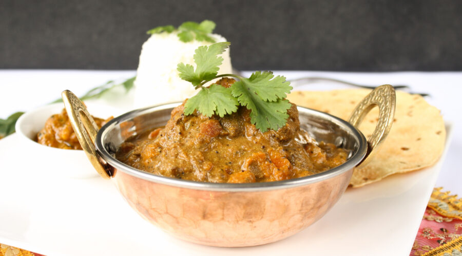 Slow cooker lamb curry